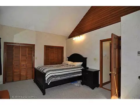 139 Valley St, Woonsocket, RI 02895 photo 16
