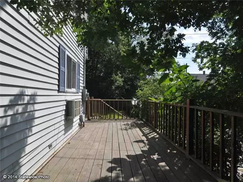 139 Valley St, Woonsocket, RI 02895 photo 7