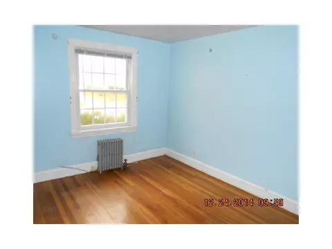 84 Cavalcade Blvd, Warwick, RI 02889 photo 14
