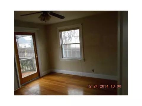 84 Cavalcade Blvd, Warwick, RI 02889 photo 6