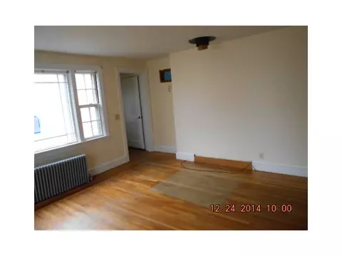 84 Cavalcade Blvd, Warwick, RI 02889 photo 7