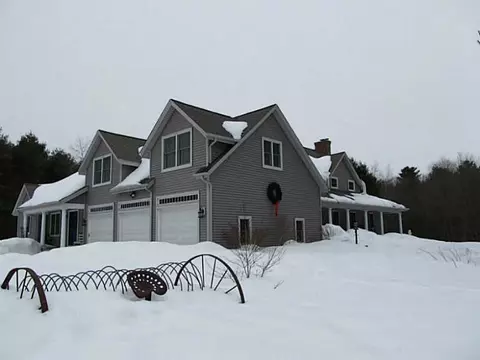 151 Black Starr Rd, Burrillville, RI 02839 photo 1