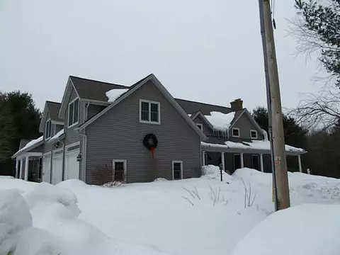 151 Black Starr Rd, Burrillville, RI 02839 photo 4
