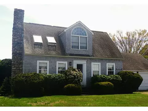 7 Upland Rd, Westerly, RI 02891 photo 2