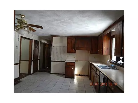 106 New Rd, Exeter, RI 02822 photo 5