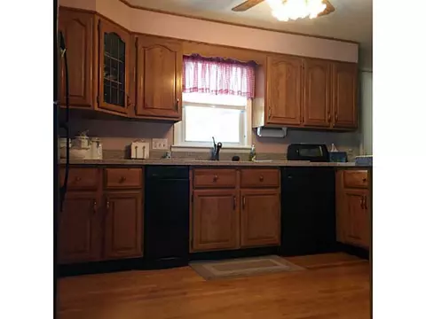 149 Patton Rd, Woonsocket, RI 02895 photo 4