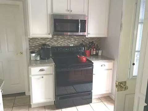 44 Canfield Ave, Warwick, RI 02889 photo 7