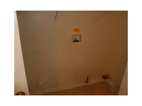 7 Mcgarry Ave, Warwick, RI 02889 photo 17