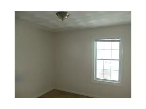 7 Mcgarry Ave, Warwick, RI 02889 photo 13