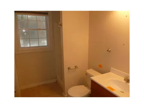 7 Mcgarry Ave, Warwick, RI 02889 photo 16