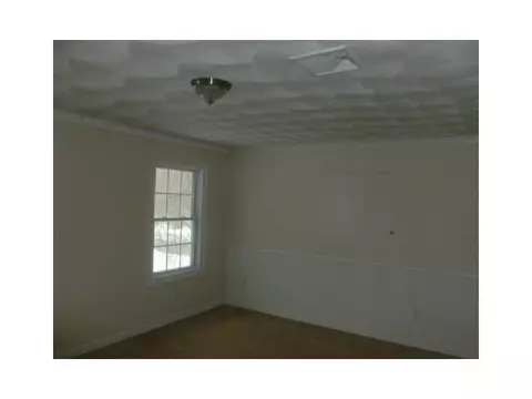 7 Mcgarry Ave, Warwick, RI 02889 photo 11