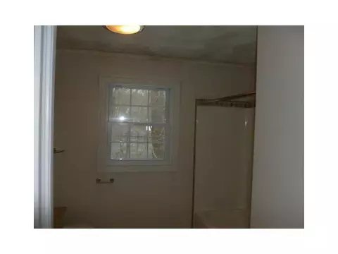 7 Mcgarry Ave, Warwick, RI 02889 photo 9