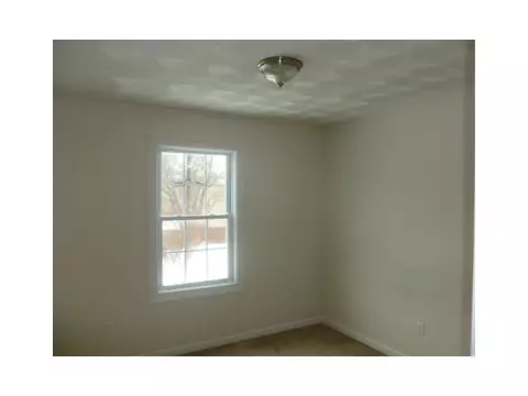 7 Mcgarry Ave, Warwick, RI 02889 photo 12