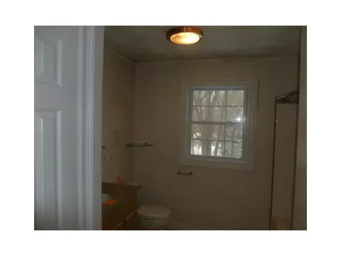7 Mcgarry Ave, Warwick, RI 02889 photo 8