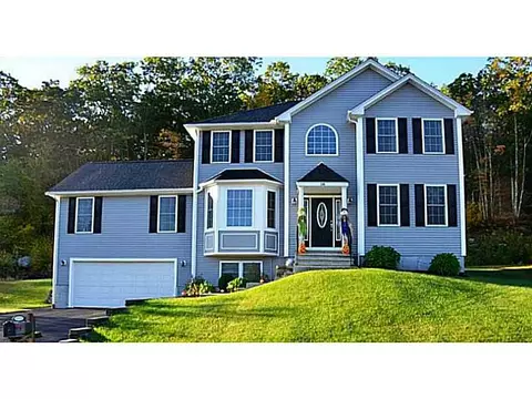 164 Gauthier Dr, Woonsocket, RI 02895 photo 1