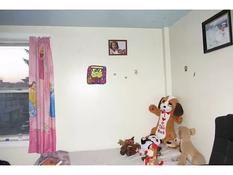 260 Greene St, Woonsocket, RI 02895 photo 11