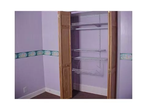 235 Oregon Ave, Woonsocket, RI 02895 photo 7