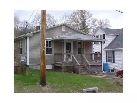 235 Oregon Ave, Woonsocket, RI 02895 photo 2