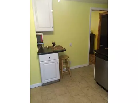 35 Union Ave, Warwick, RI 02889 photo 4