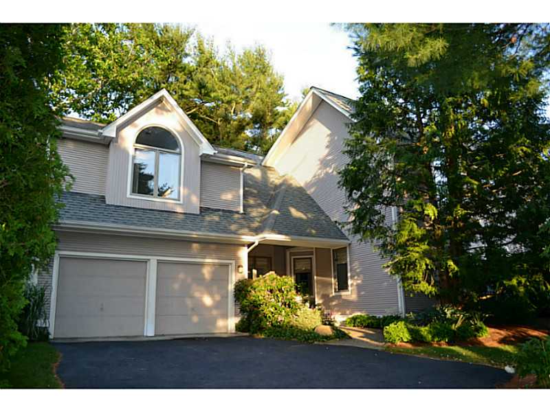 35 Oyster Pt, Warren, RI 02885 photo 1