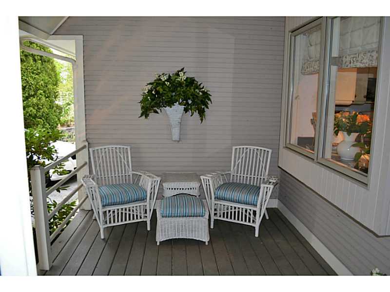 35 Oyster Pt, Warren, RI 02885 photo 17