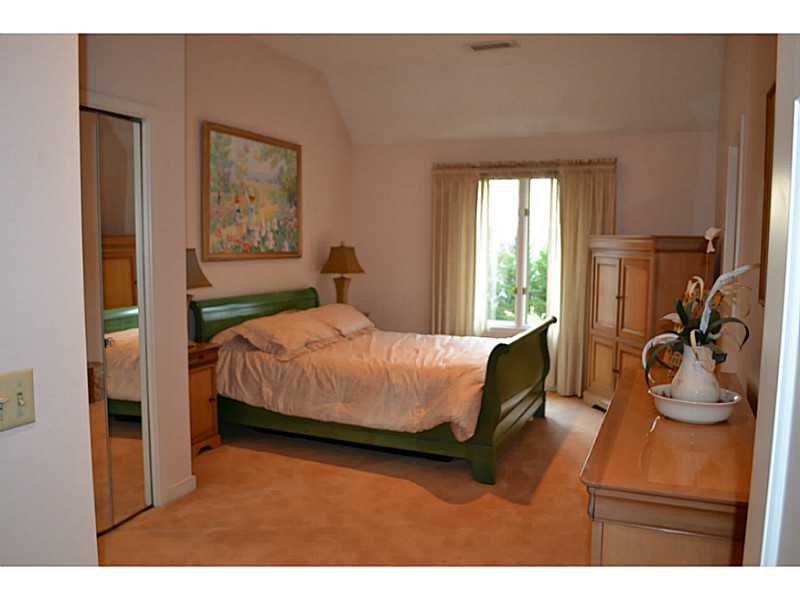 35 Oyster Pt, Warren, RI 02885 photo 14