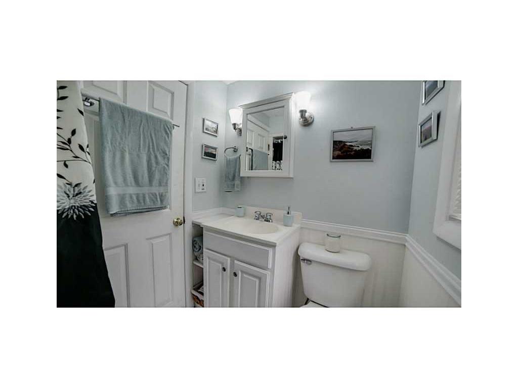 12 Munro Ave, Warren, RI 02885 photo 12