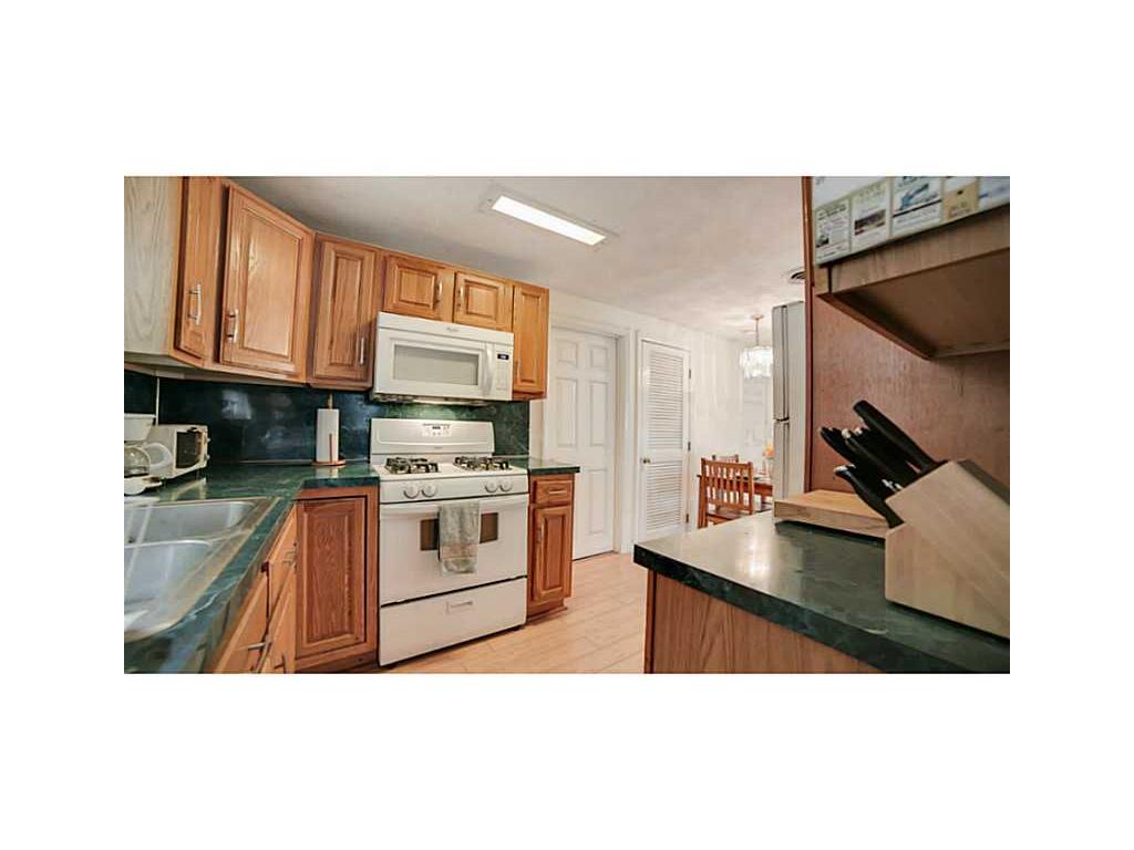 12 Munro Ave, Warren, RI 02885 photo 10