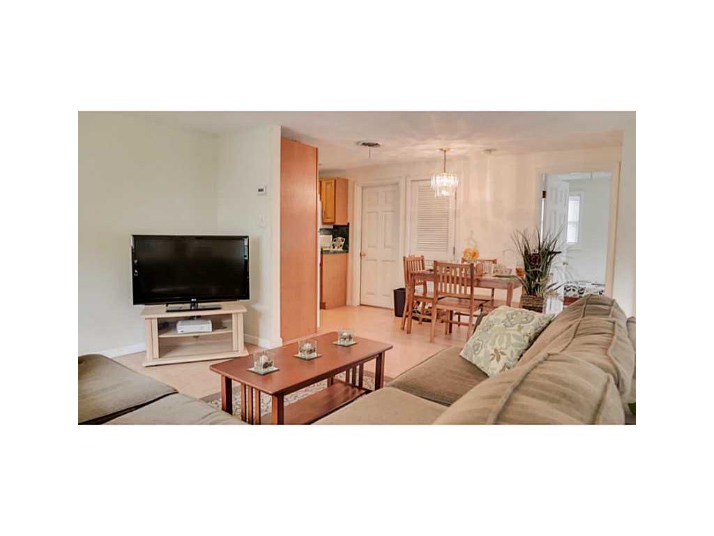 12 Munro Ave, Warren, RI 02885 photo 5