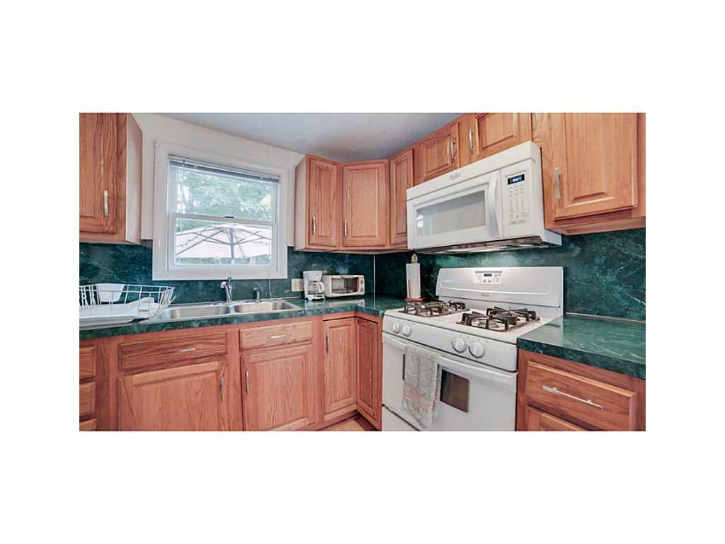 12 Munro Ave, Warren, RI 02885 photo 9