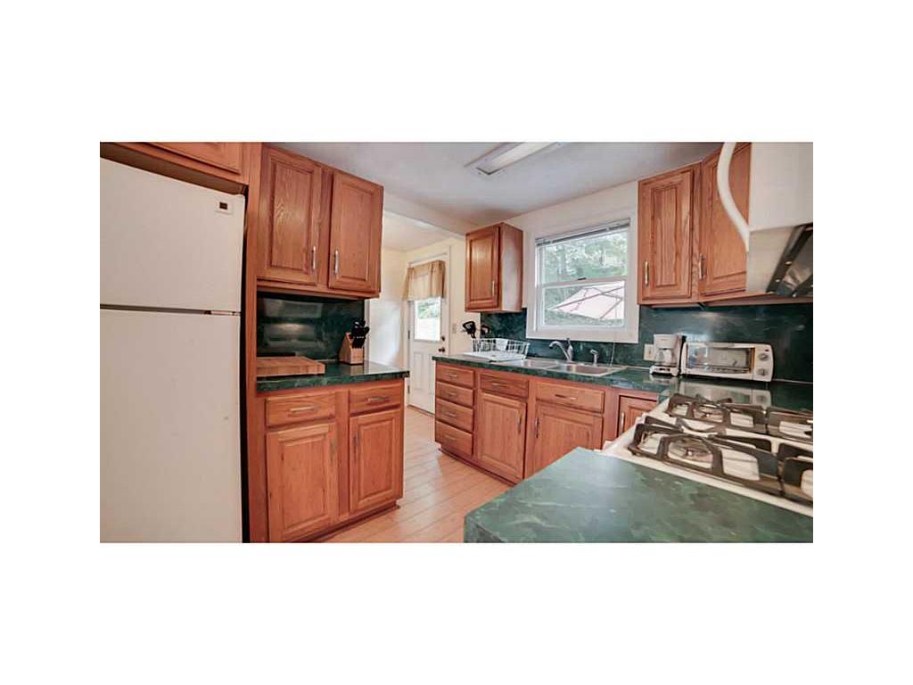 12 Munro Ave, Warren, RI 02885 photo 8