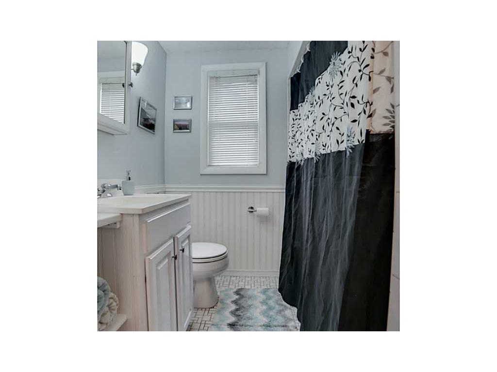 12 Munro Ave, Warren, RI 02885 photo 11
