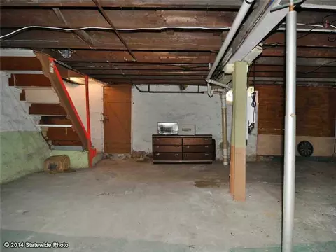 54 Progresso Ave, Woonsocket, RI 02895 photo 8