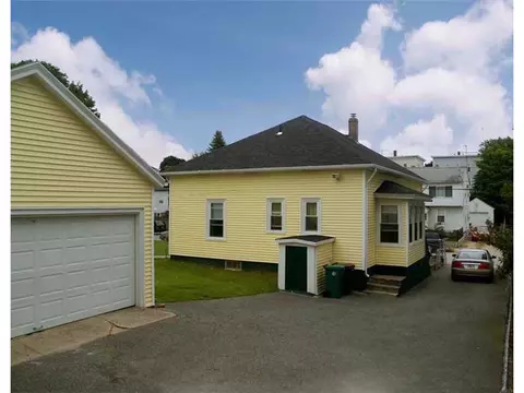 54 Progresso Ave, Woonsocket, RI 02895 photo 11
