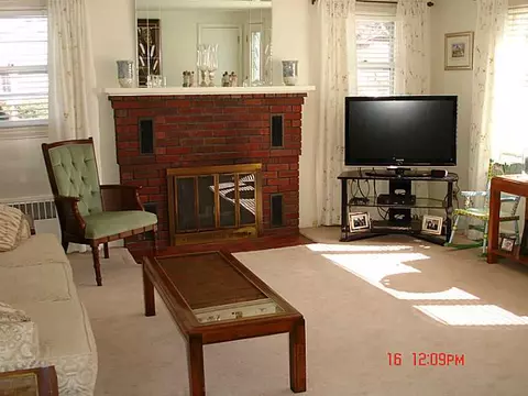 46 Irene Blvd, Woonsocket, RI 02895 photo 8