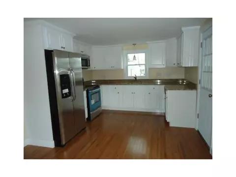 160 Warwick St, Woonsocket, RI 02895 photo 5
