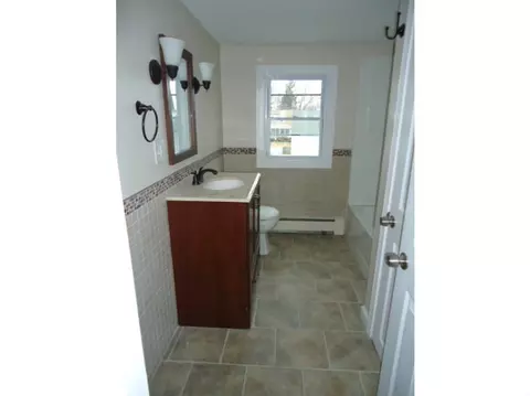 160 Warwick St, Woonsocket, RI 02895 photo 7