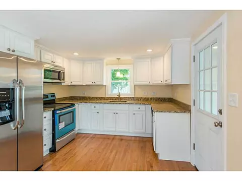 160 Warwick St, Woonsocket, RI 02895 photo 12