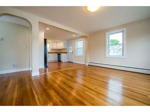 160 Warwick St, Woonsocket, RI 02895 photo 4