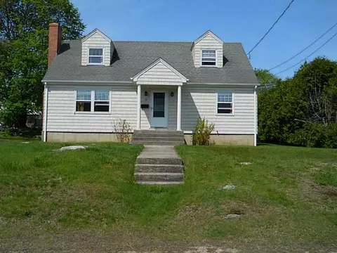 17 Harrison Ave, Westerly, RI 02891 photo 1