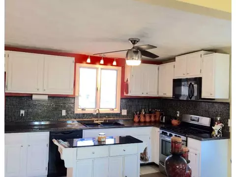 101 Fifth Ave, Warwick, RI 02888 photo 4