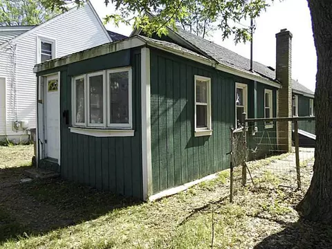 72 Logan St, Warwick, RI 02889 photo 1