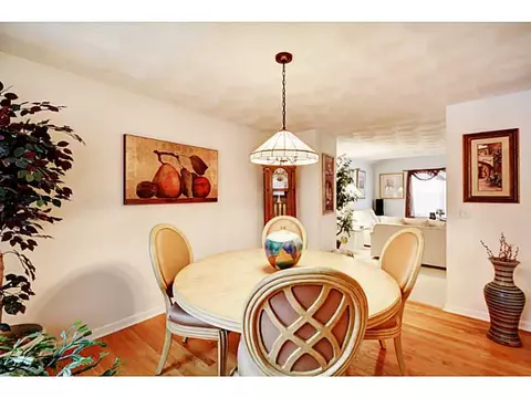 6 Pickering Dr, Westerly, RI 02891 photo 9