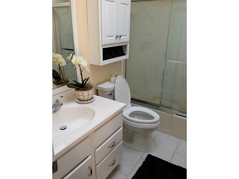 362 Chatham Cir, Warwick, RI 02886 photo 8