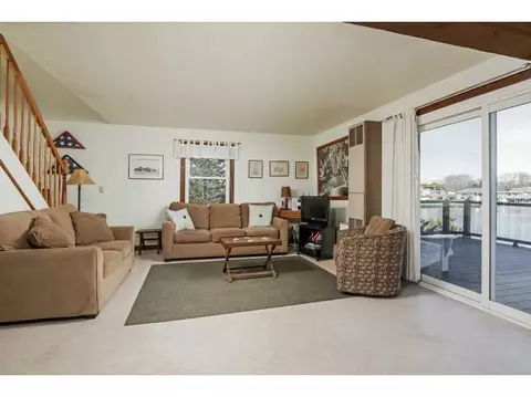 57 Breach Dr, Westerly, RI 02891 photo 4