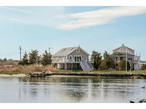 57 Breach Dr, Westerly, RI 02891 photo 1