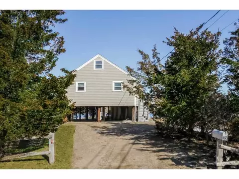 57 Breach Dr, Westerly, RI 02891 photo 2