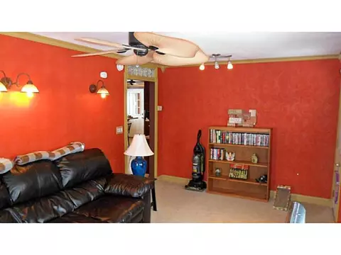 82 Lilac Ave, Woonsocket, RI 02895 photo 14