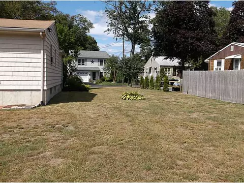 198 Winter Ave, Warwick, RI 02889 photo 4
