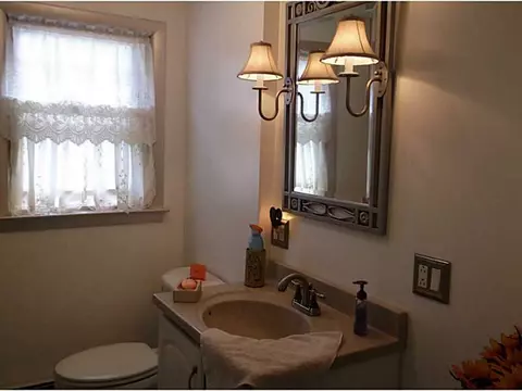 198 Winter Ave, Warwick, RI 02889 photo 10